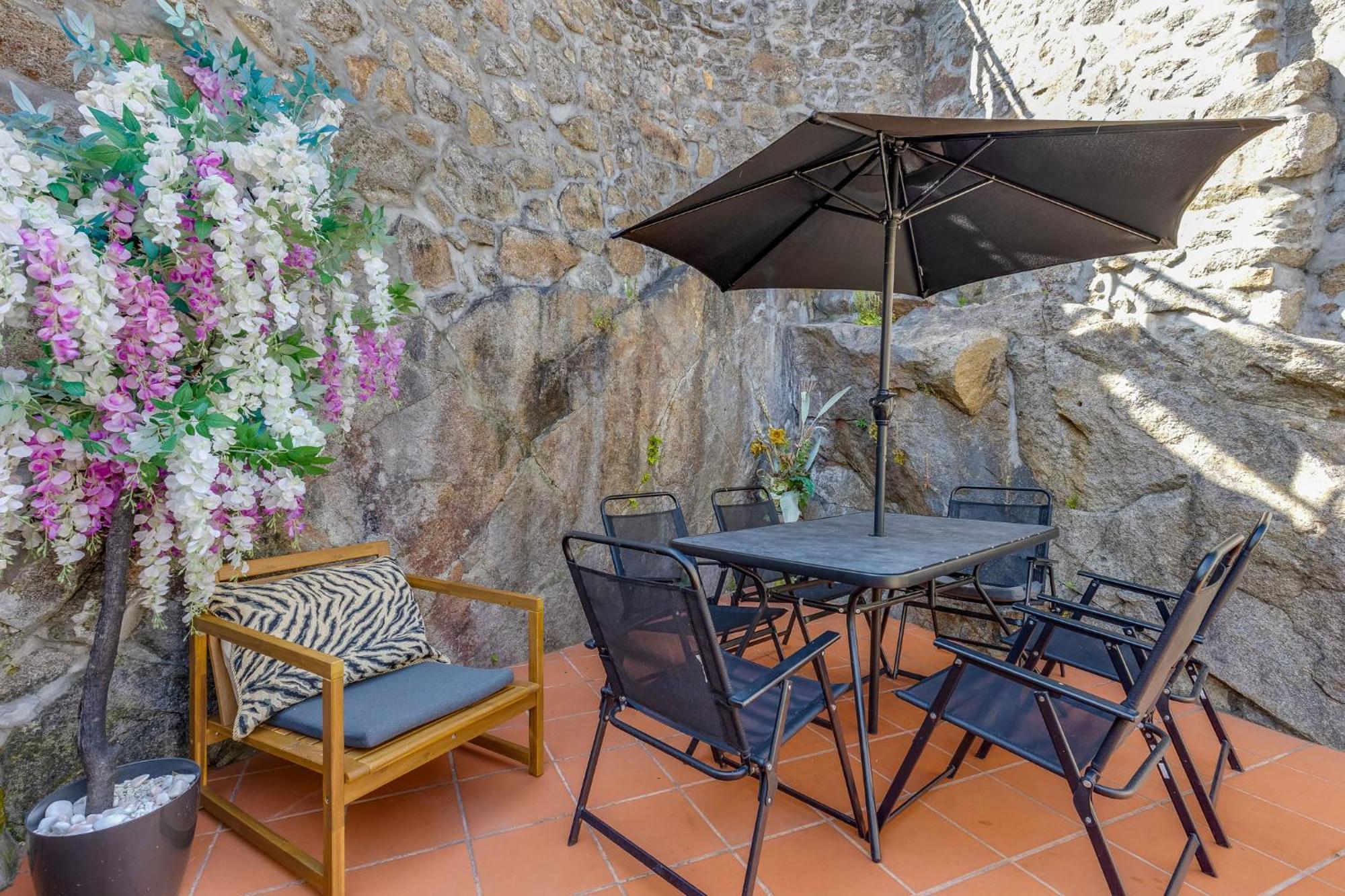 Cozy Nest Hostel Porto Exterior photo